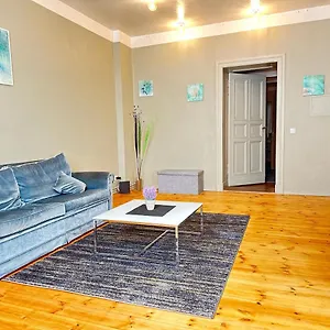In Attraktiver Und Zentraler Lage Apartamento Berlín