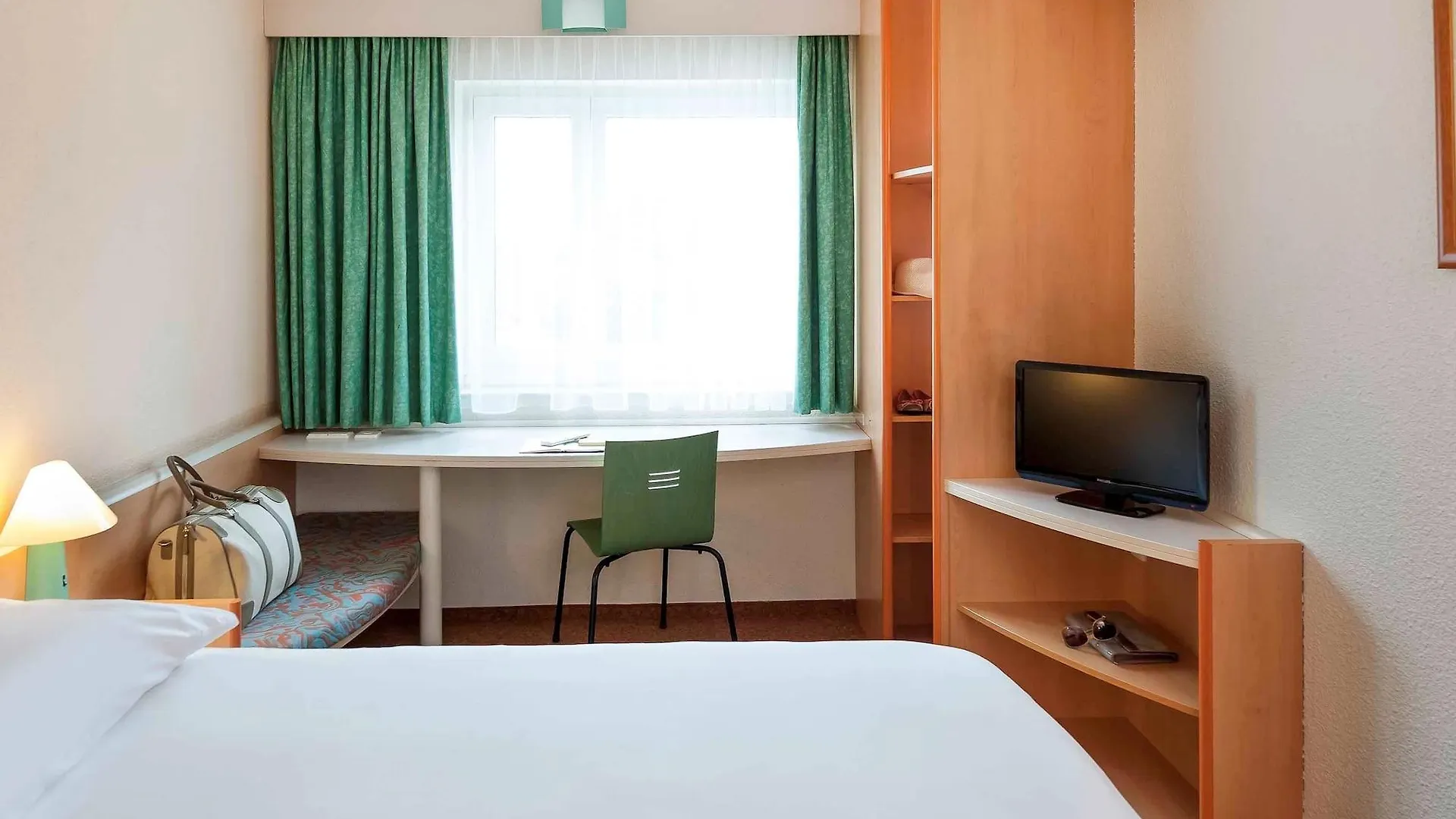Ibis Hotel Dortmund City 3*,  Alemania