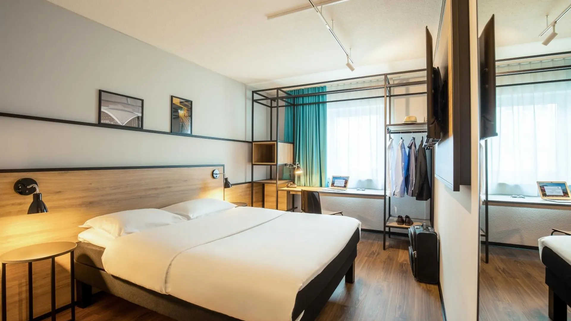 Ibis Hotel Dortmund City 3*,