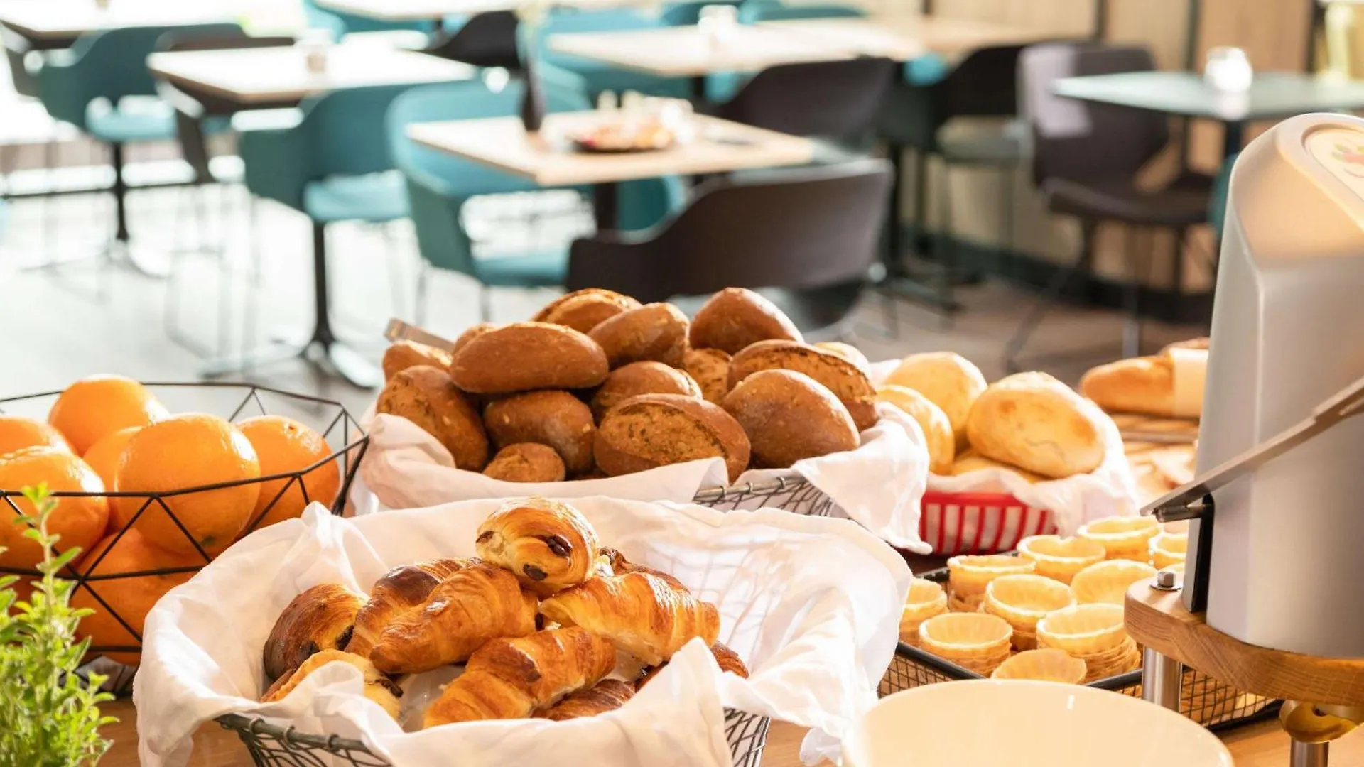 Ibis Hotel Dortmund City 3*,